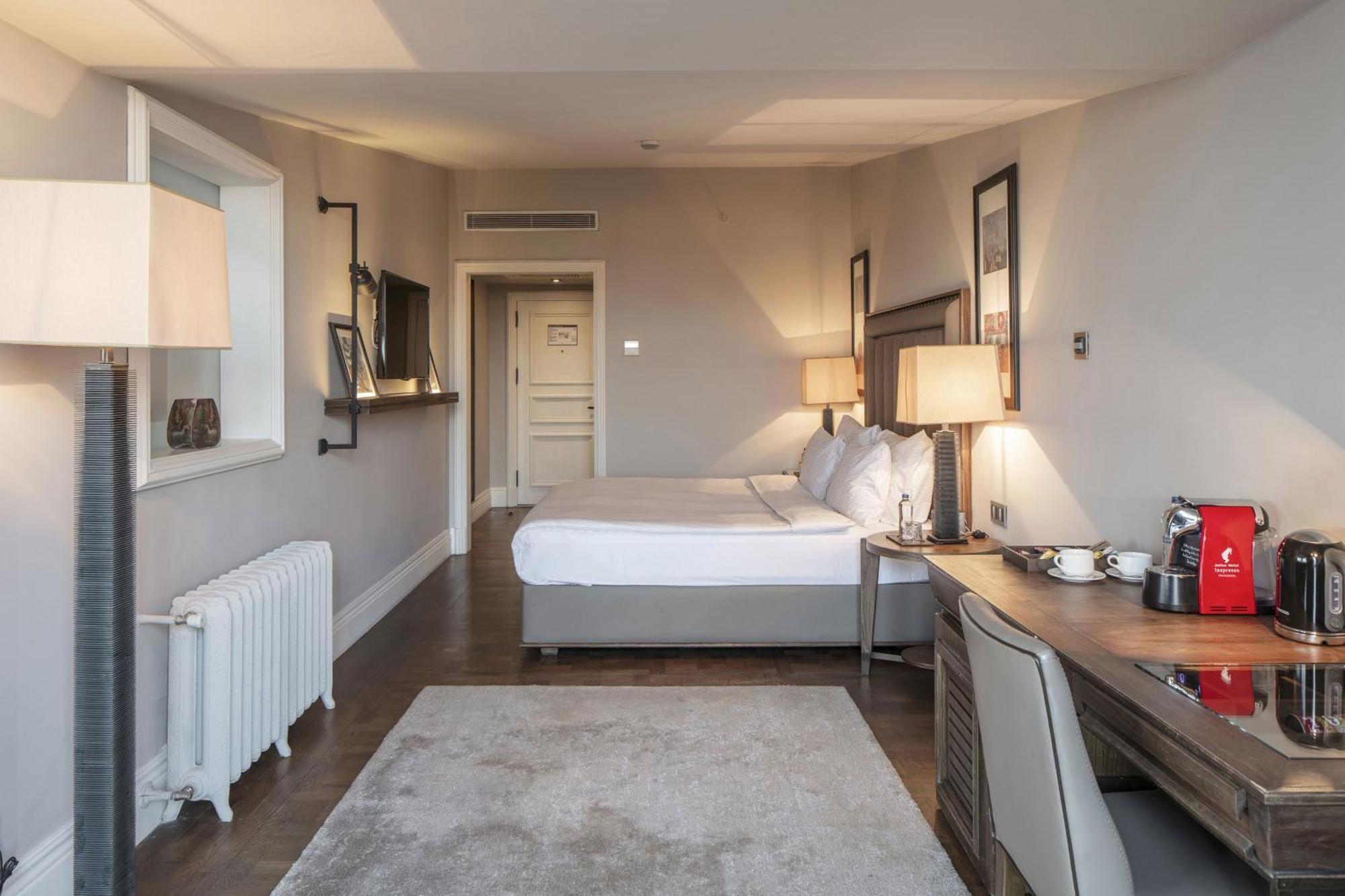 The Bank Hotel Istanbul, A Member Of Design Hotels Екстер'єр фото