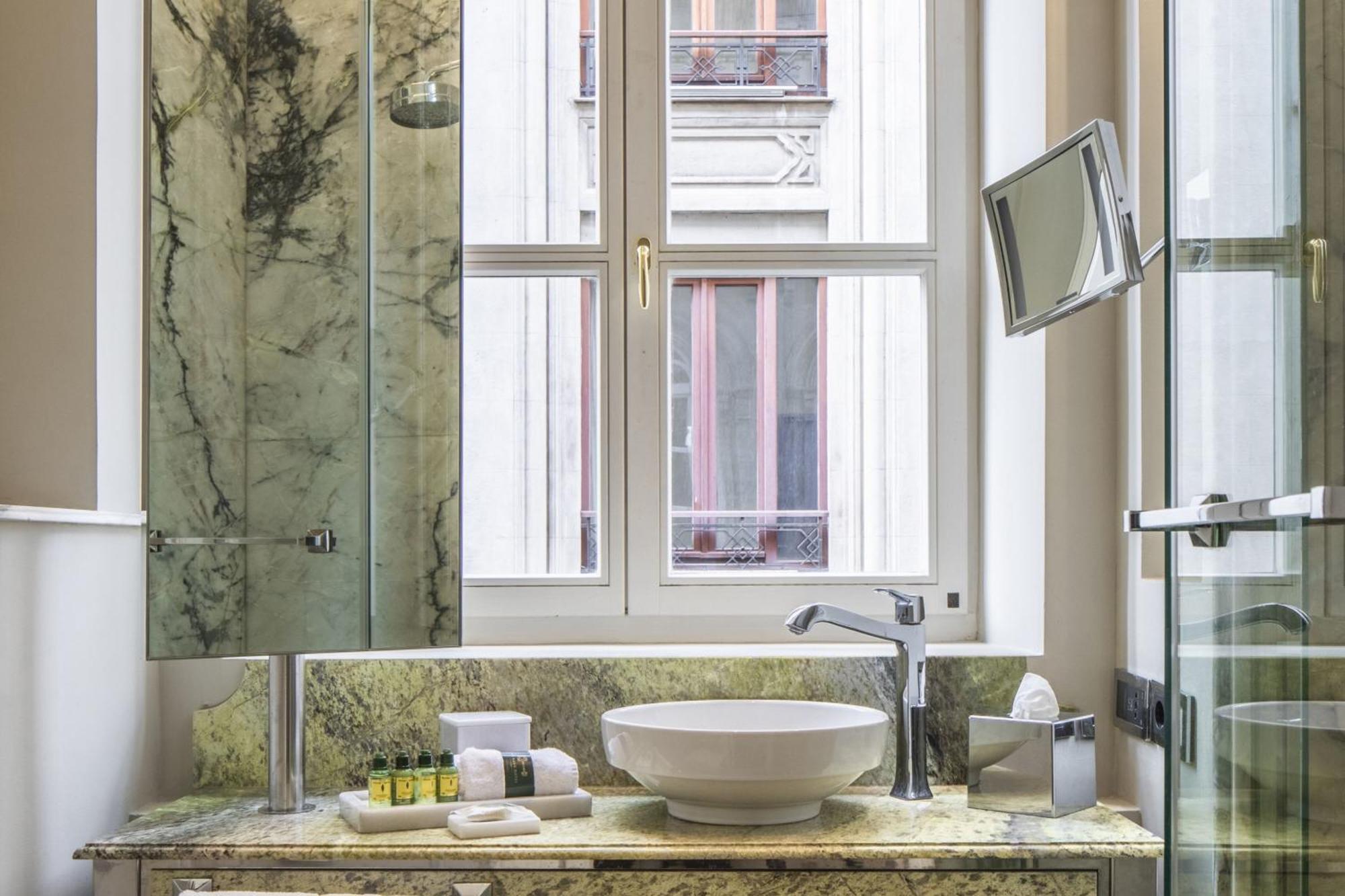 The Bank Hotel Istanbul, A Member Of Design Hotels Екстер'єр фото